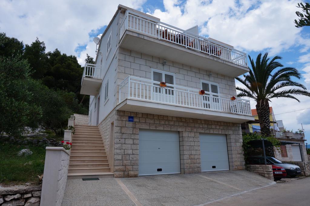 Apartments Ivona Lumbarda Bagian luar foto